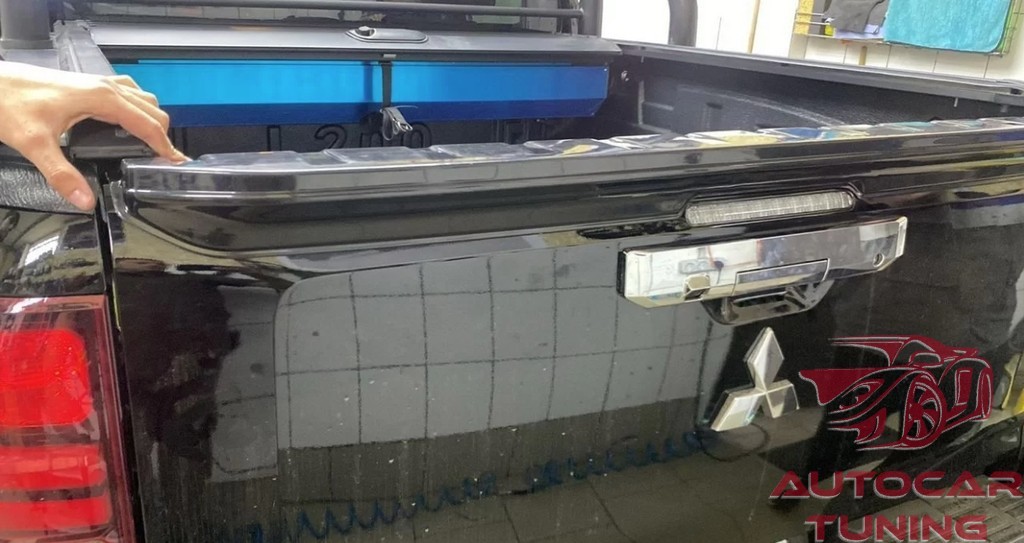 Накладка на борт Mitsubishi L200 2024+ VI новый кузов